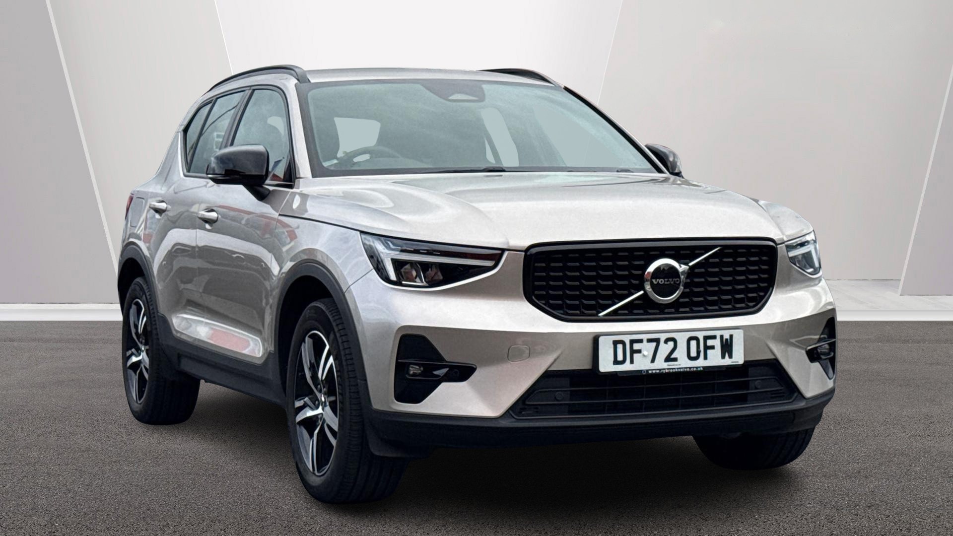 2023 Volvo XC40