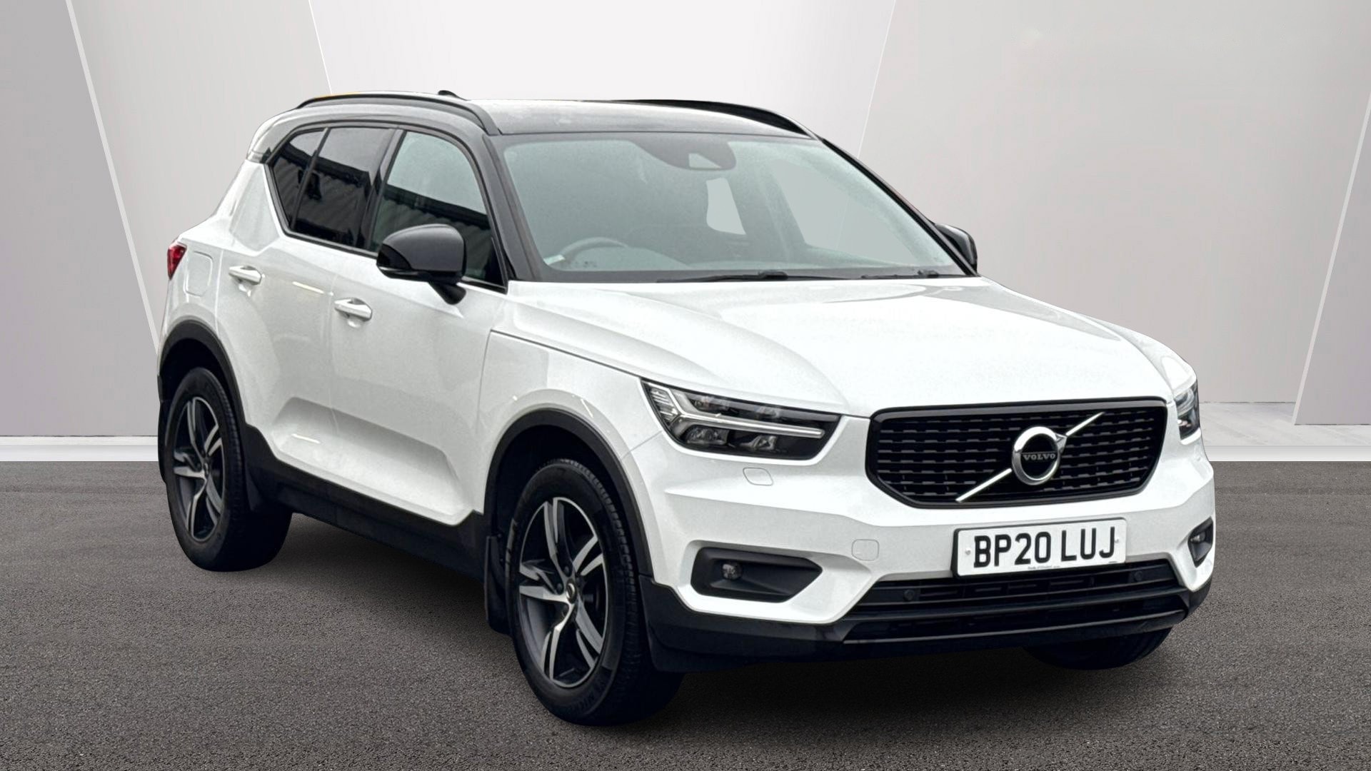 2020 Volvo XC40