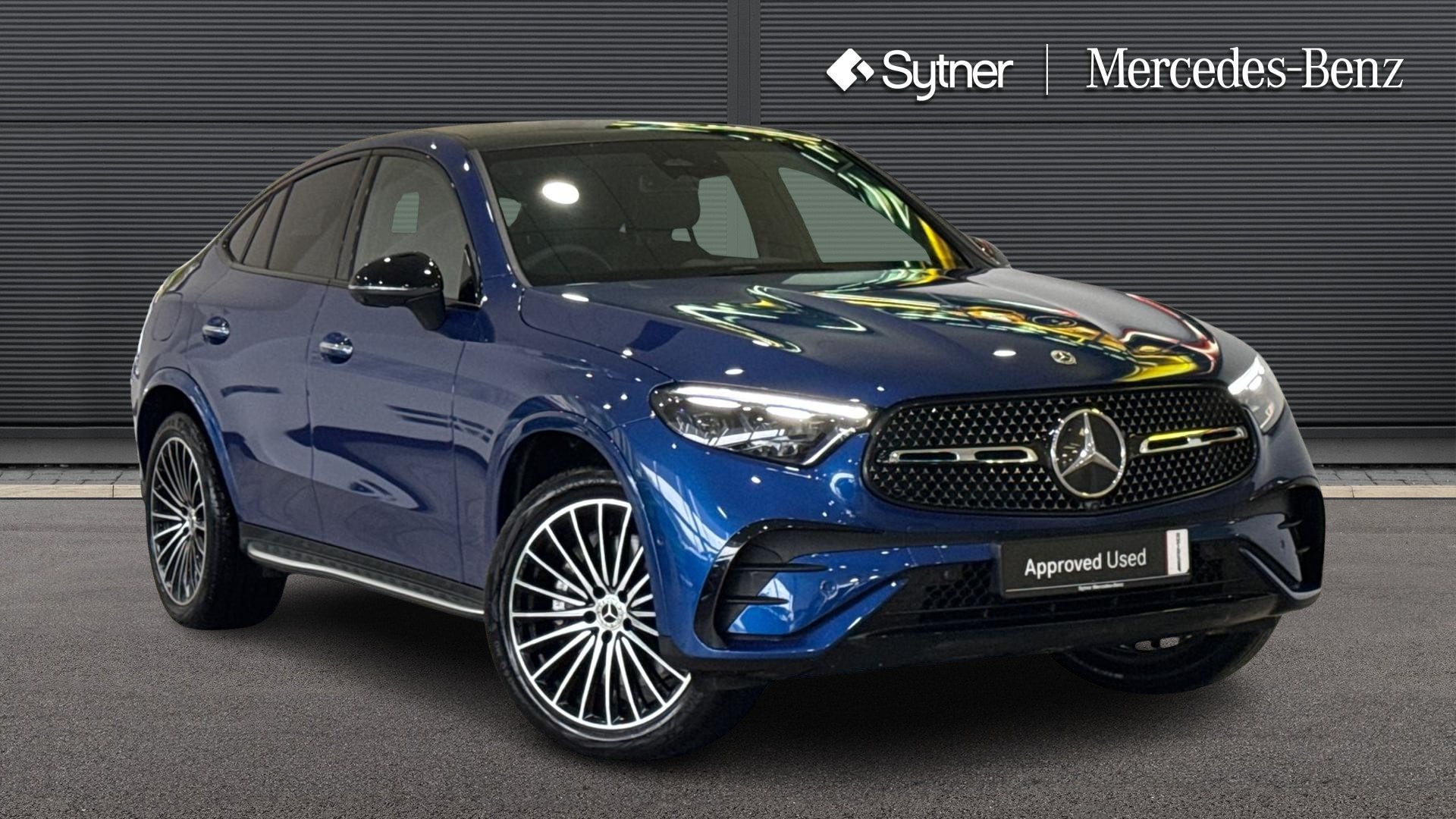 2025 Mercedes-Benz GLC