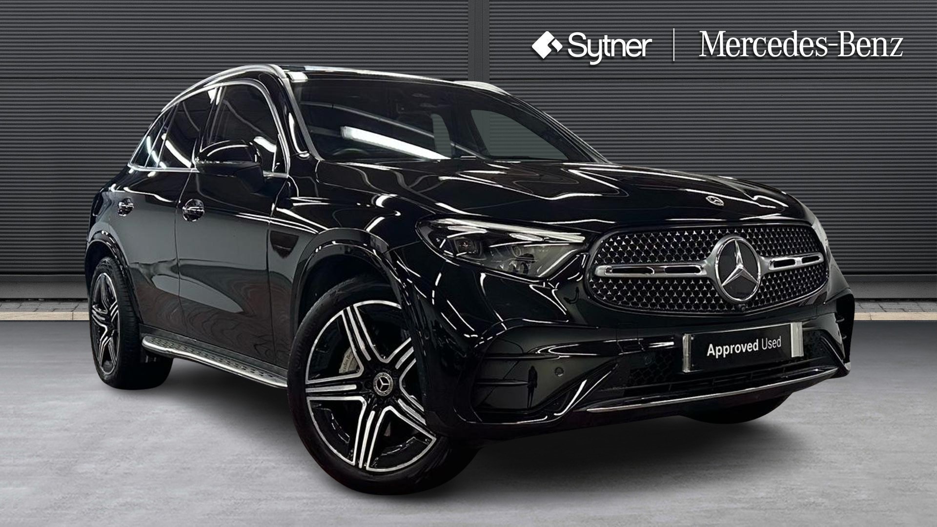 2025 Mercedes-Benz GLC