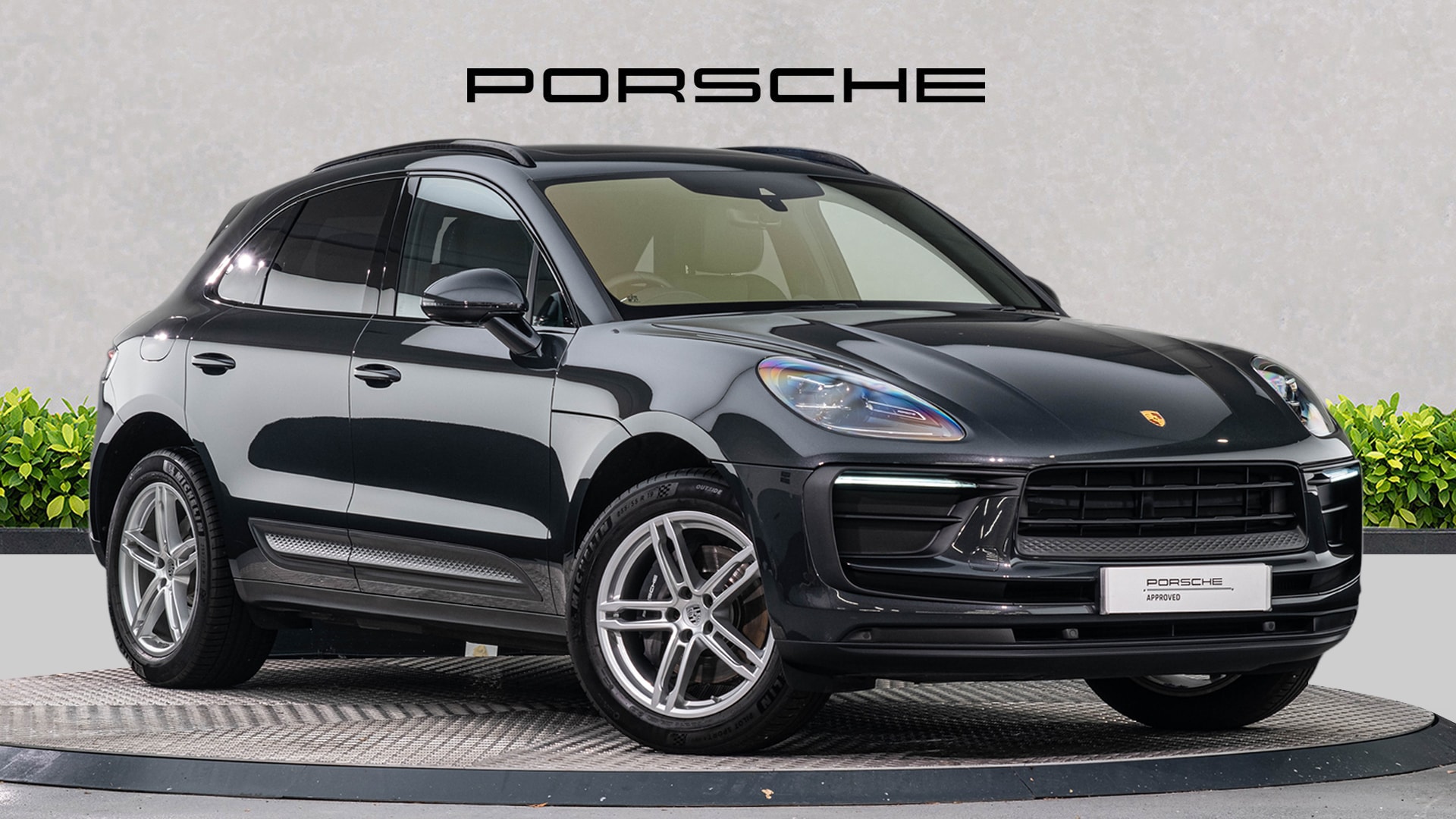 2025 Porsche Macan