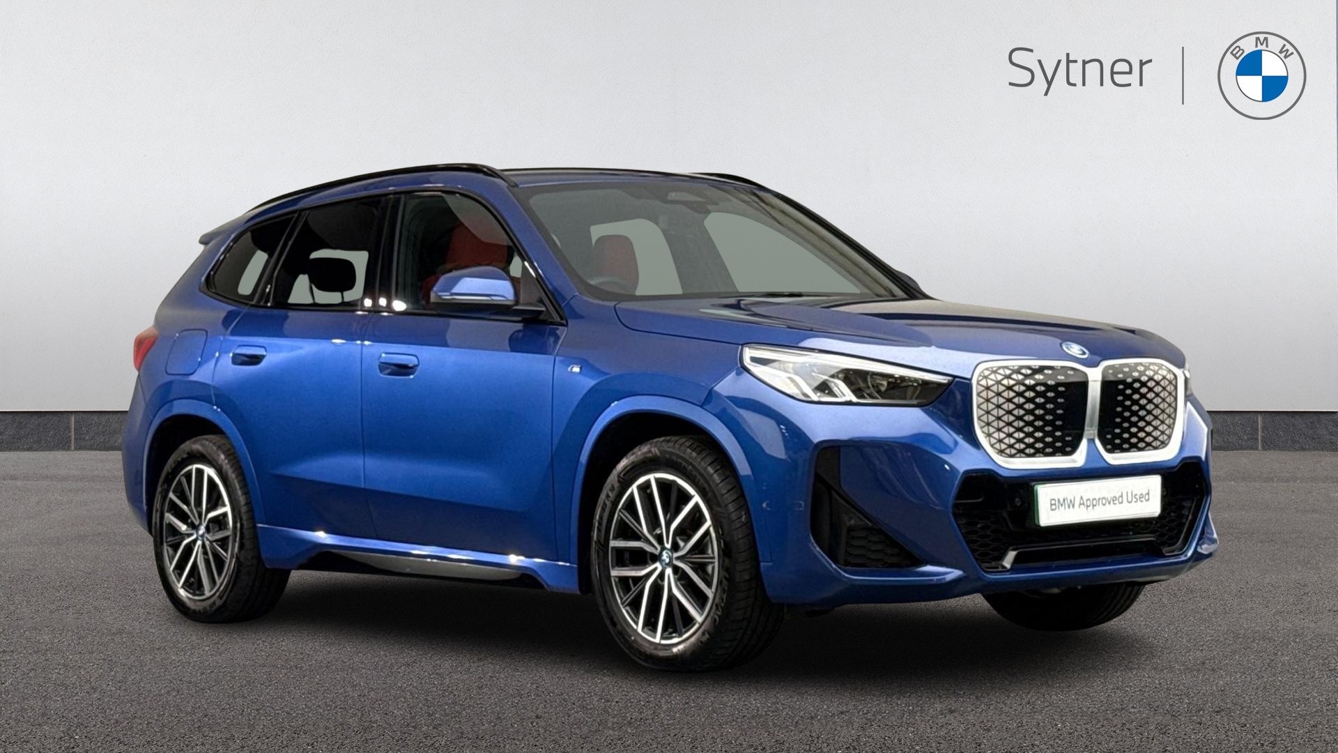 2025 BMW iX1