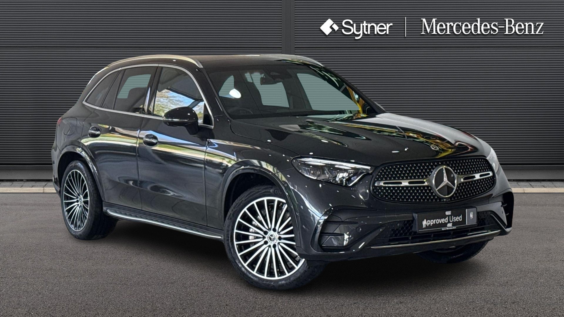 2025 Mercedes-Benz GLC